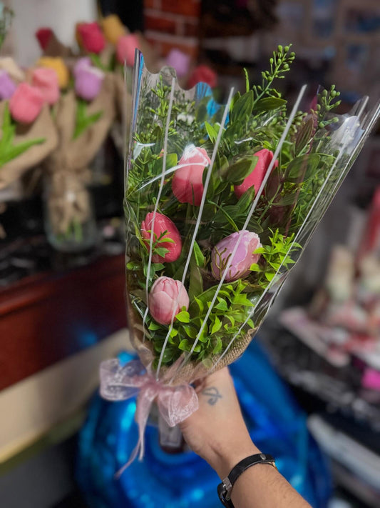 Tulips bouquet