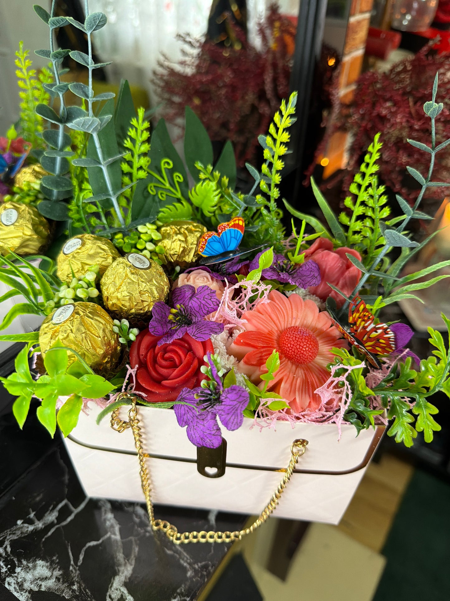 Elegant scents and sweet