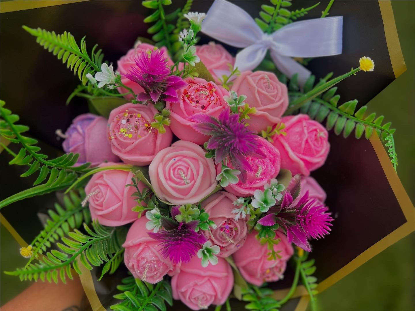 Rose candle bouquet