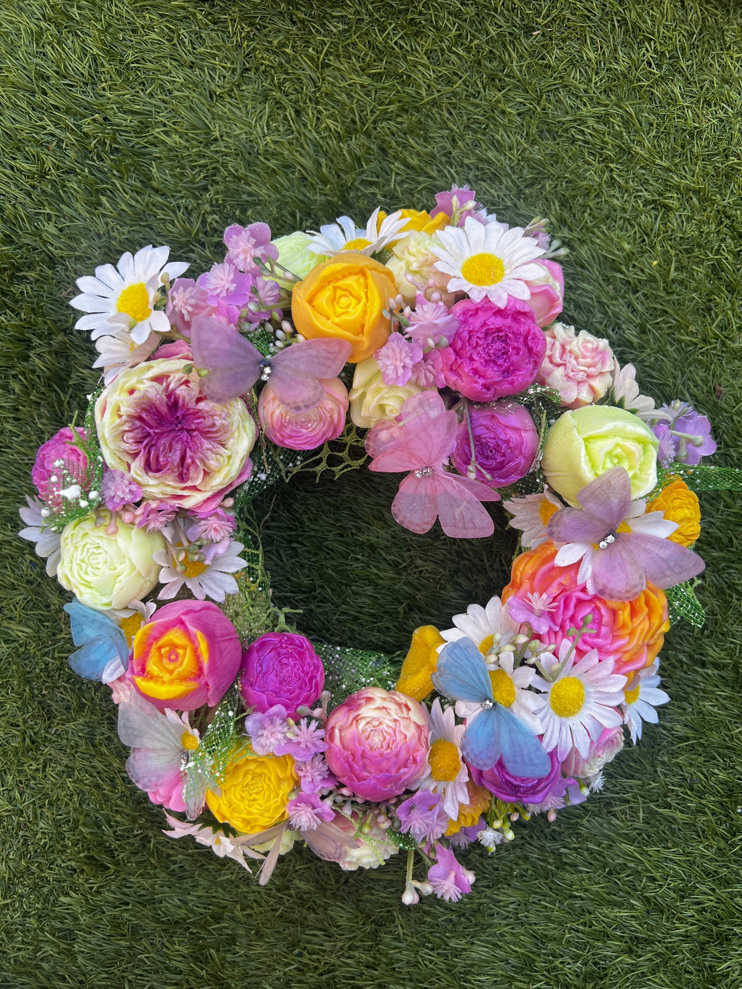 Wreath/ lemon & raspberry