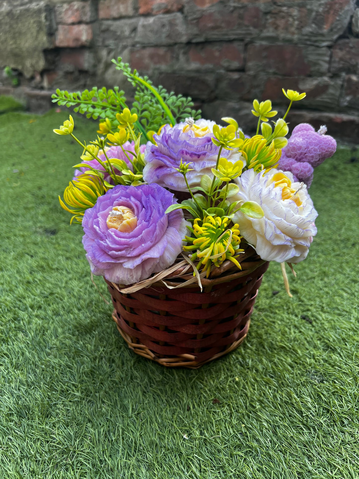 Flower bouquet basket/ rose scent