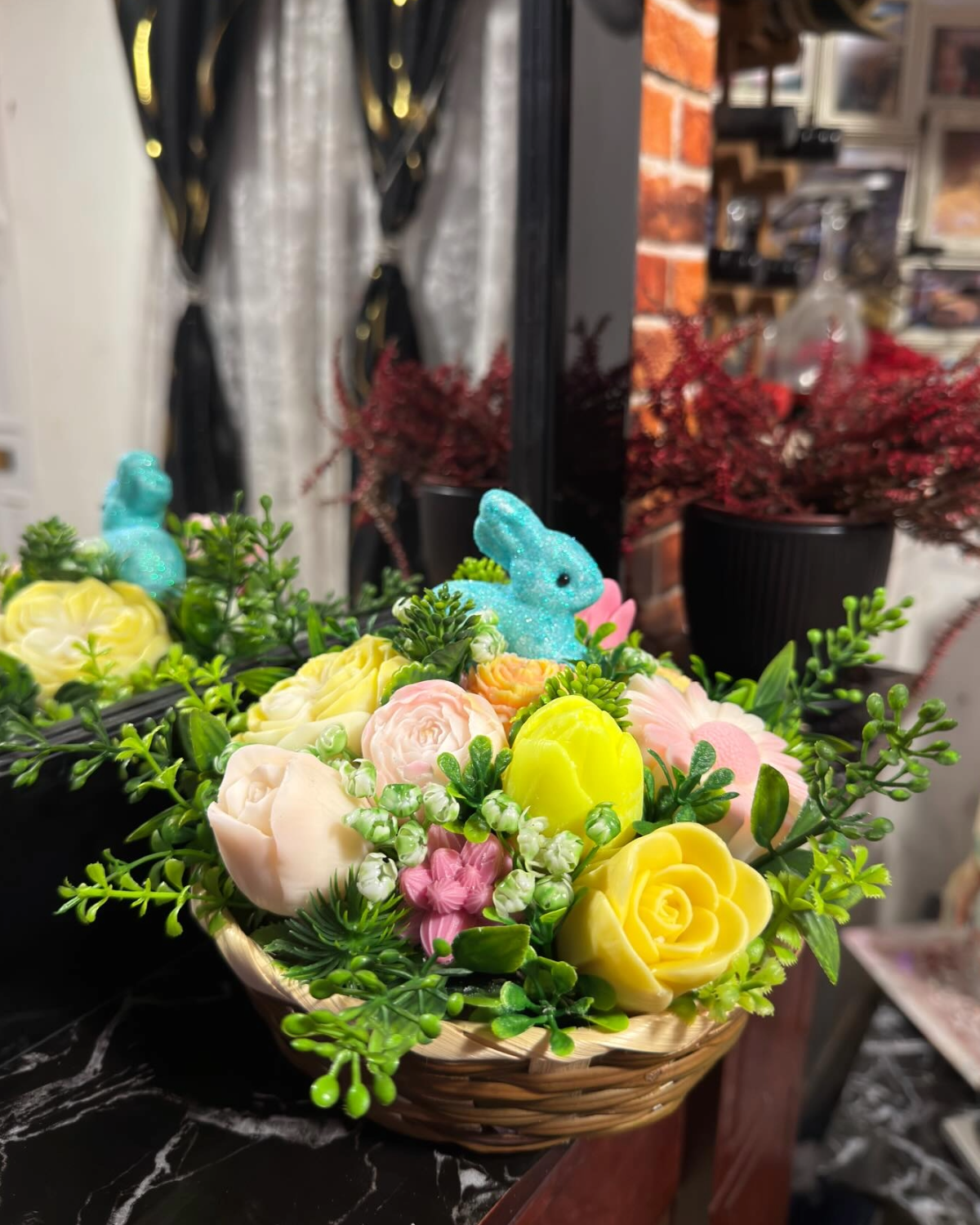 Easter basket - Yellow/Pink